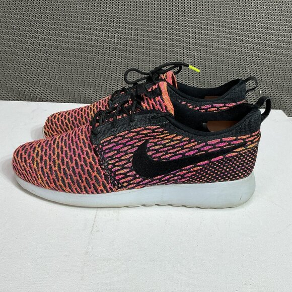 Nike Roshe One Flyknit Women - Great Condition - Size 11 - Picture 1 of 8